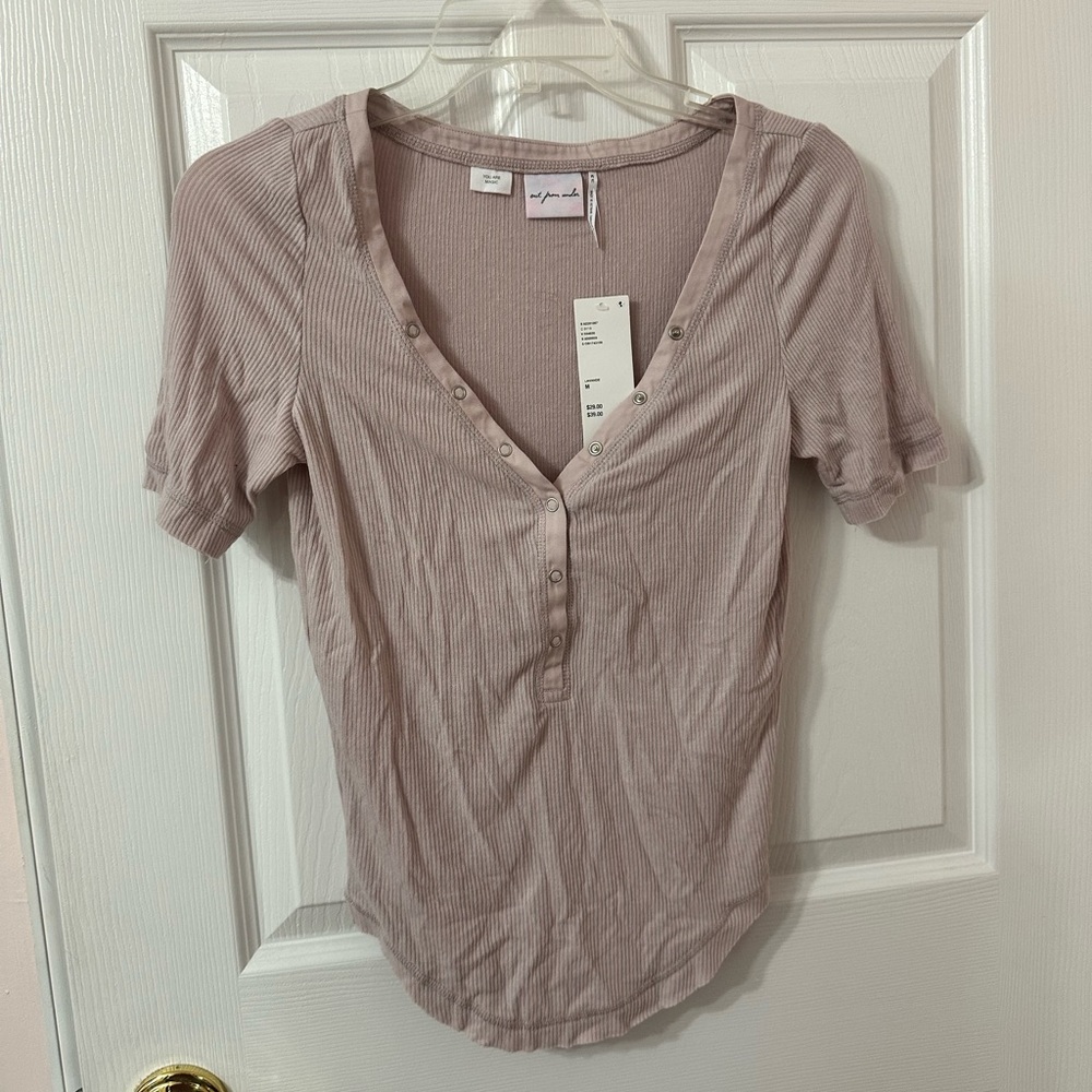 Lilac Urban Outfitters fitted tee - giving 00s casual